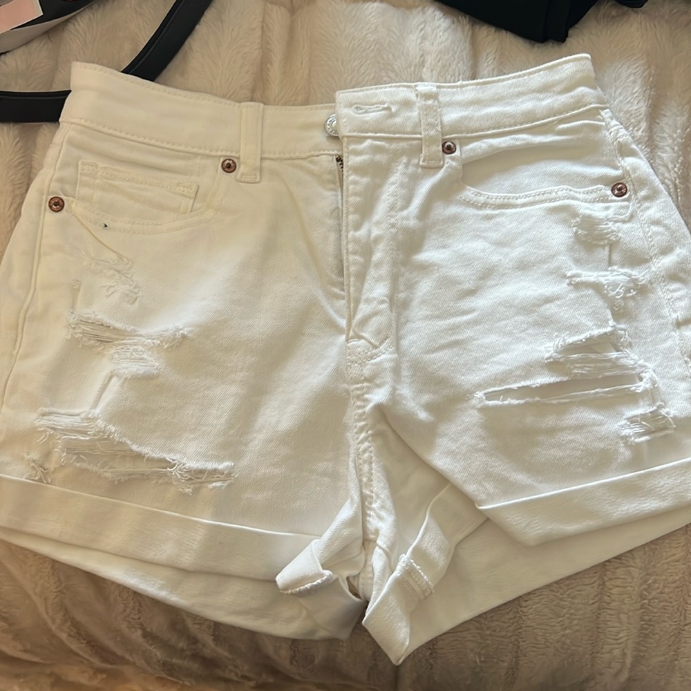 American Eagle mom shorts